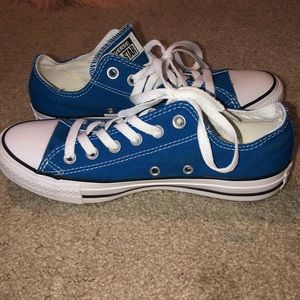 blue converse